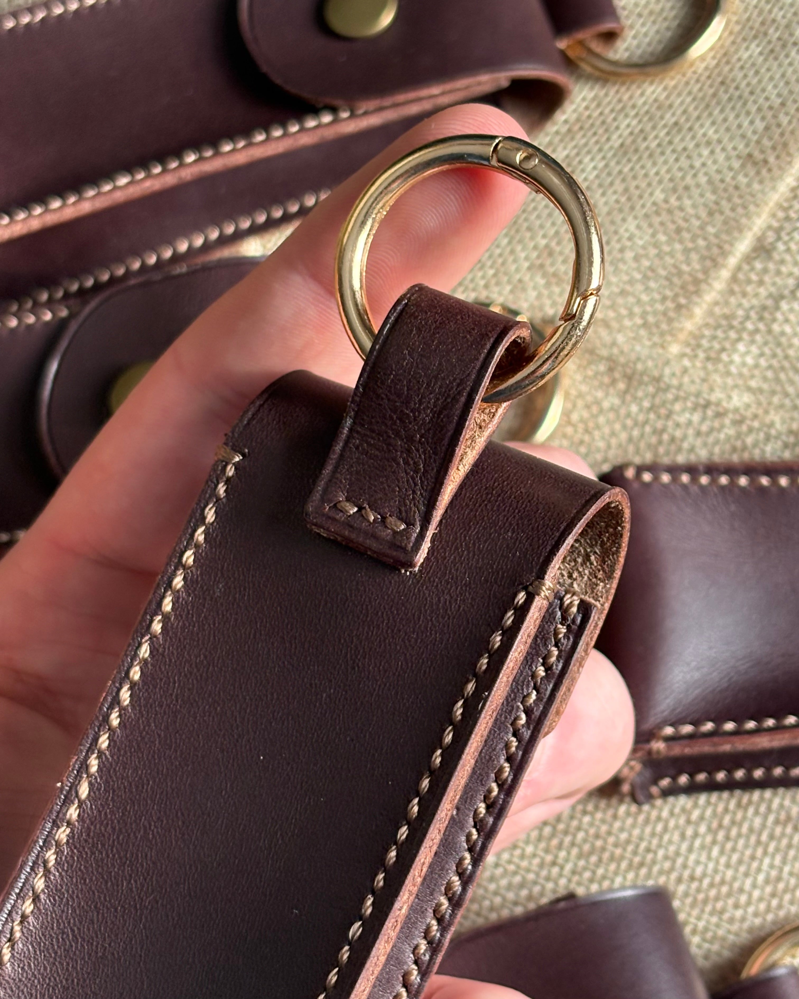Leather Field Case (Fingerboard Keychain Holder)